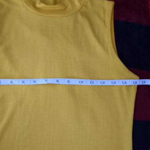 NWOT - Yellow mock neck top - Picture 6 of 6
